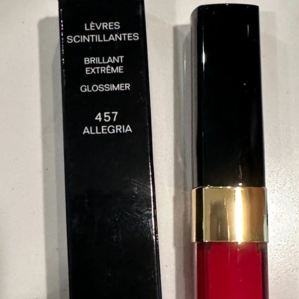 CHANEL Glossimer Lèvres Scintillantes‎ Brilliant Extreme Lip Gloss 457 ALLEGRIA